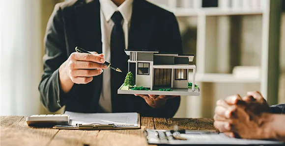 Commercial real estate funding in Columbus OH focused on property value and income potential.